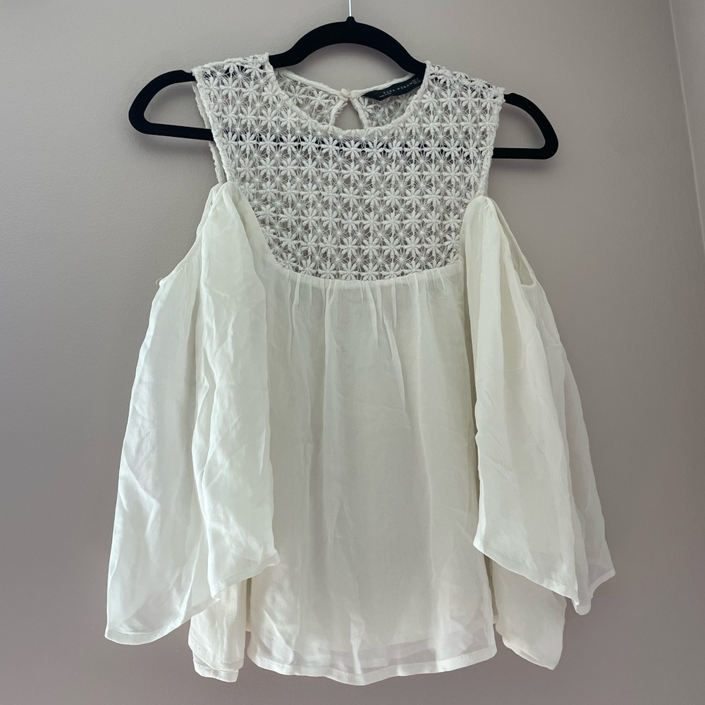 ZARA WOMAN | Ivory Crotchet Cold Shoulder Top | Size S